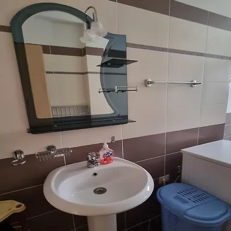 Apartment In Vlore Near Sandy Beach Vlorë
