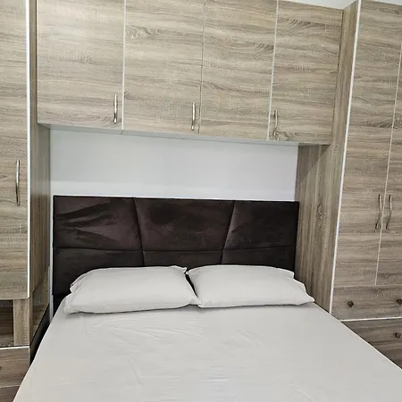Apartment In Vlore Near Sandy Beach Vlorë